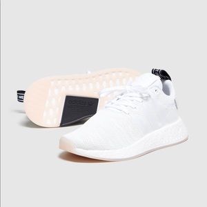 Adidas NMD R2 women’s shoes